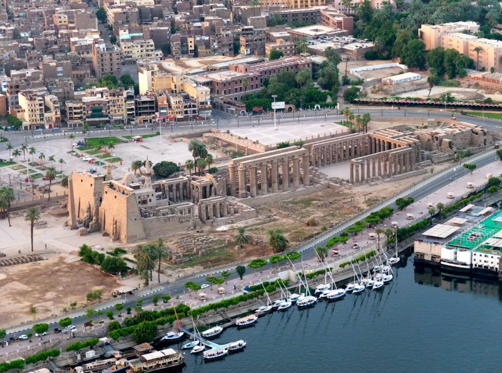 路克索 Luxor