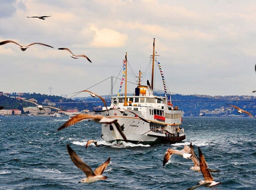 博斯普魯斯海峽遊船Bosphorus Cruises