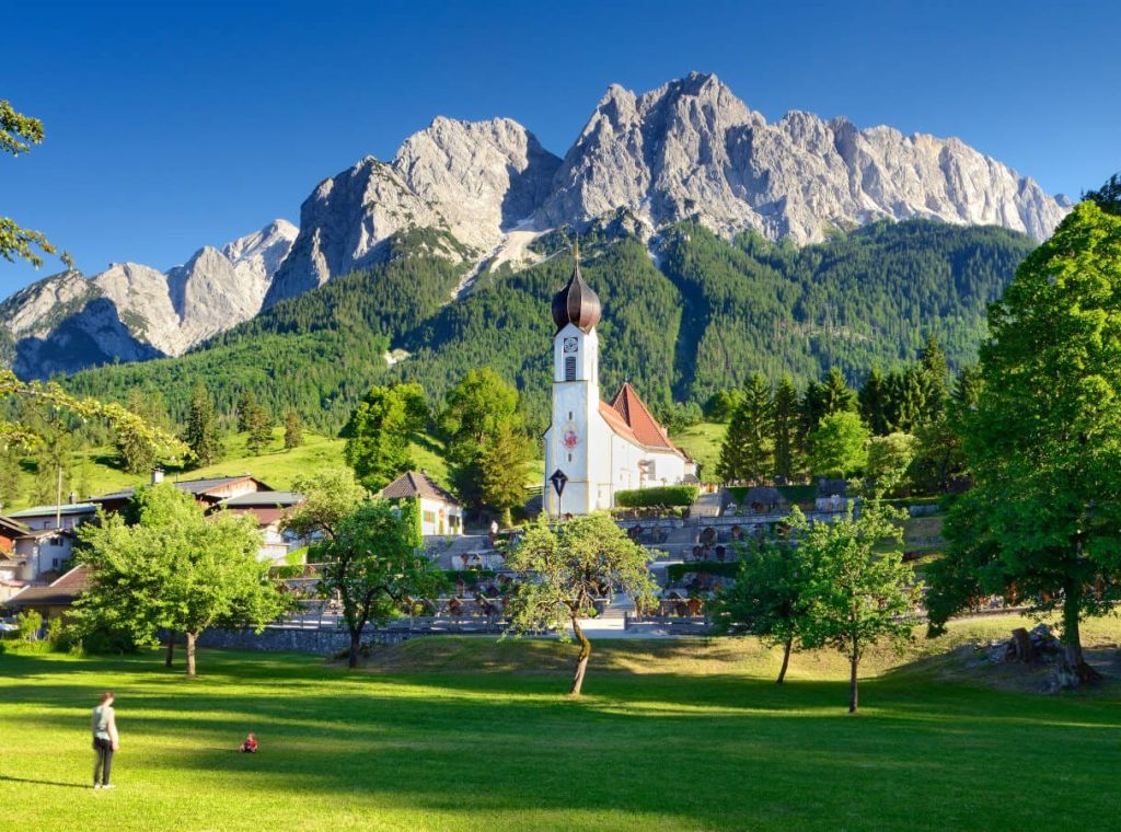 加米施-帕滕基興 GARMISCH PARTENKIRCHEN