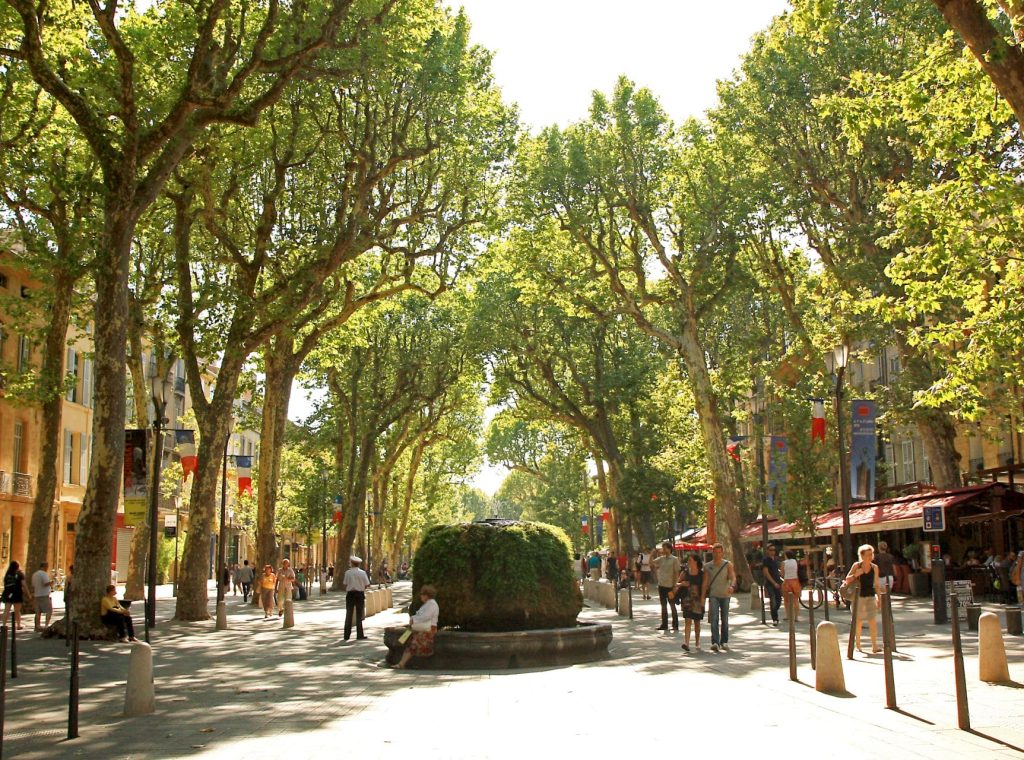 米拉波林蔭大道 Mirabeau