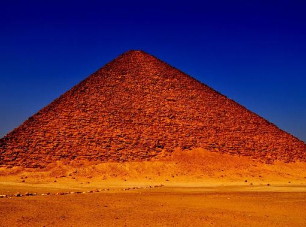 紅金字塔 Red Pyramid 紅金字塔 Red Pyramid