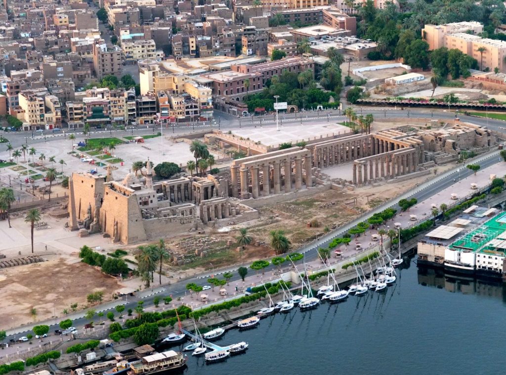 路克索 Luxor 路克索 Luxor